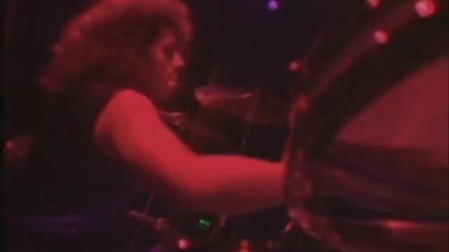 ELO - Showdown - Electric Light Orchestra (remastered audio) Live смотреть онлайн