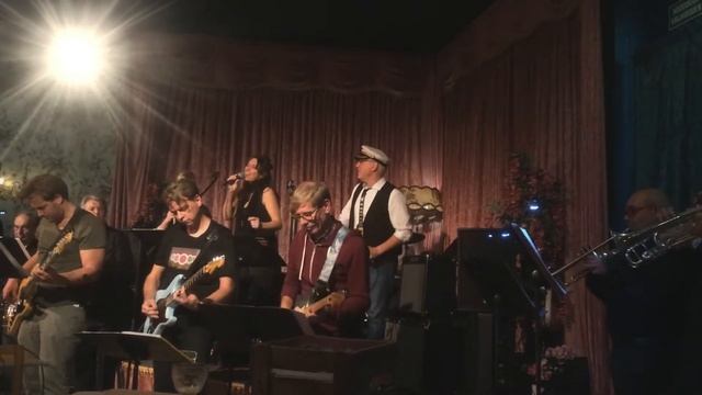 RECOVERY BAY! Walking on Sunshine смотреть онлайн