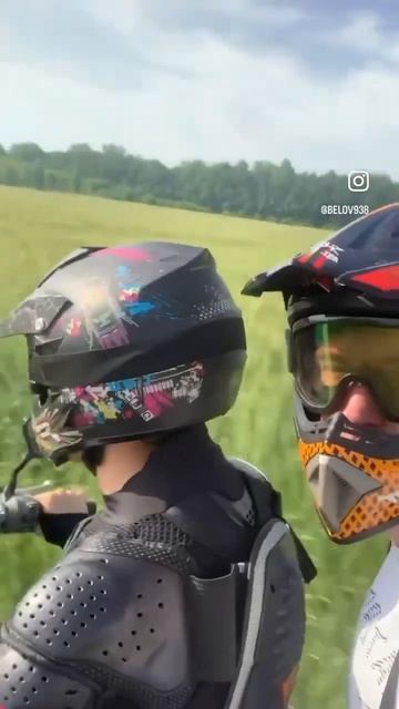 На мотоцикле по селу