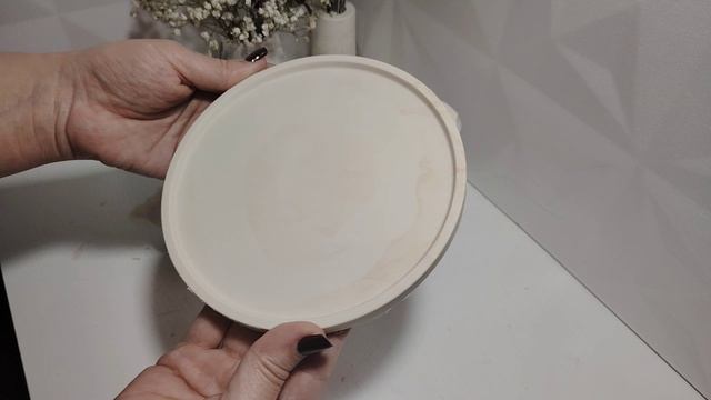 Заливаю летний декор из гипса.