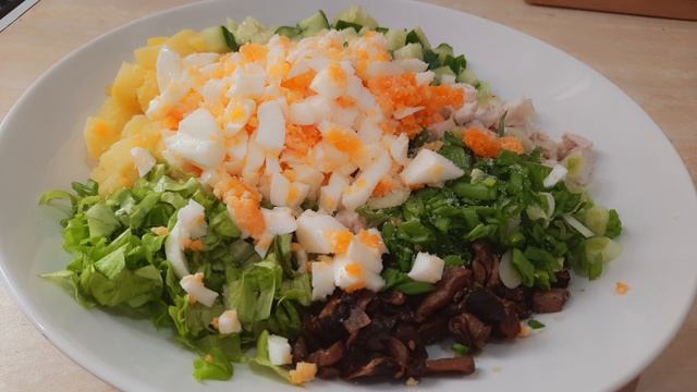 ЕШЬ И ХУДЕЙ. Простой САЛАТ на каждый день с подсчётом КБЖУ. смотреть онлайн