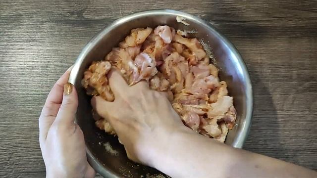 Мраморный рулет из куриного филе! Быстро, легко и вкусно!