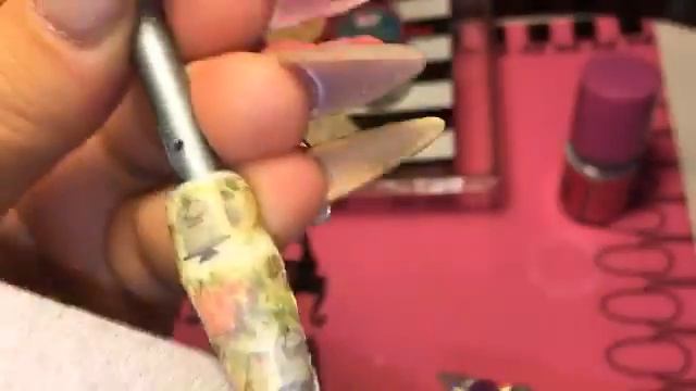 Uñas Vintage de Fantasy Nails смотреть онлайн