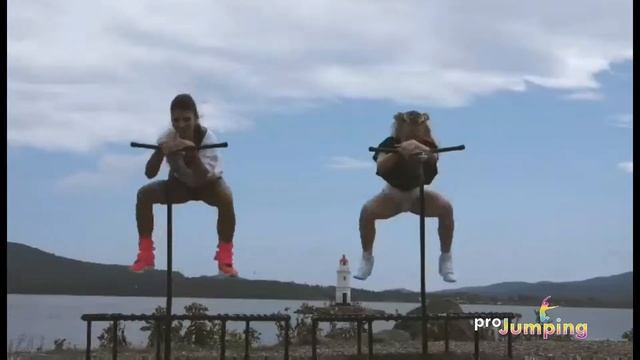 Стройные ангелы выбирают батуты ProJumping! смотреть онлайн