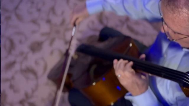 Cello Instrumental - Le Cynge (The Swan) by C. Saint-Saens - The Lone Piper смотреть онлайн