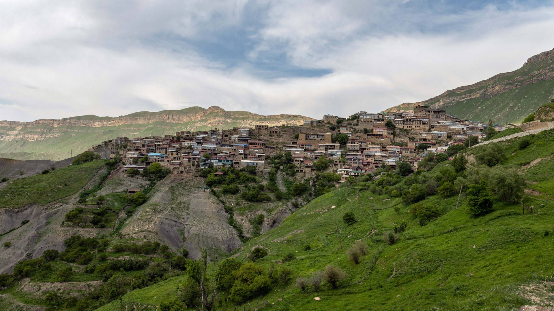 Едем в аул Чох: открыли для себя колоритное высокогорное селение и впечатляющие Чохские террасы смотреть онлайн