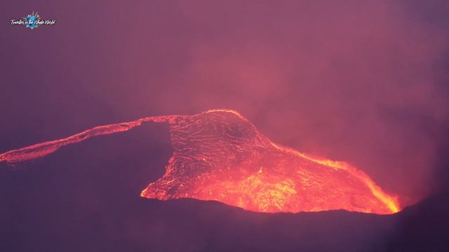 THE MAD VOLCANO FROM THE FOG!!! ICELAND VOLCANO ERUPTING IN A MOODY FOGGY NIGHT!! смотреть онлайн
