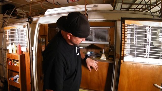 VW Bus Door Seal Replacement - 1966 Riviera Pop Top Volkswagen Camper смотреть онлайн