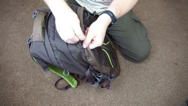 Osprey Tropos 32 Backpack Review - a versatile daypack with a kickstand смотреть онлайн