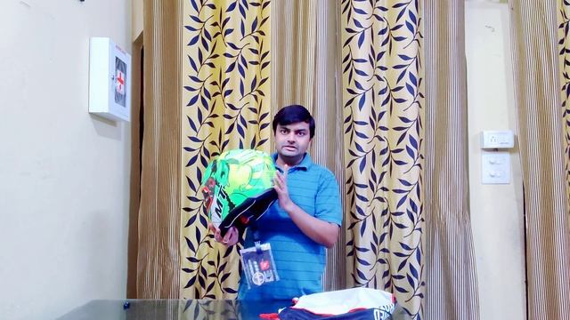 Unboxing of MT Helmet / MT Hummer Helmet / MT Melkor Helmet / MT Neon Colour Helmet смотреть онлайн