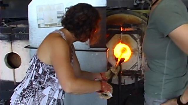 Jennifer Sears Glass Art Studio Blow your own glass float in Lincoln City смотреть онлайн