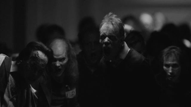 Кто здесь? смотреть онлайн