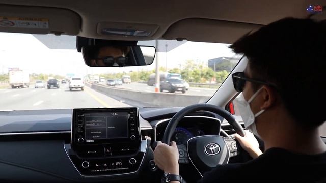 ลองขับ Toyota Corolla Altis 1.8 GR Sport แล้วจะรู้ว่าคันนี้ก็ไม่ธรรมดาเหมือนกัน смотреть онлайн