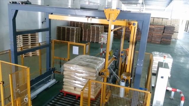 Fully Automatic Pallet Rotary Arm Stretch Wrappers with Top Sheet Applicator video youtube смотреть онлайн