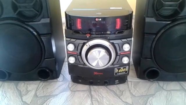 Mini System LG CM8340 1480W RMS смотреть онлайн