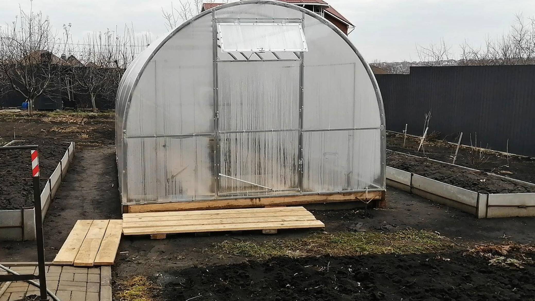 Сборка теплицы своими руками. 8 часть. #теплица #парник #greenhouse #handmade #огород