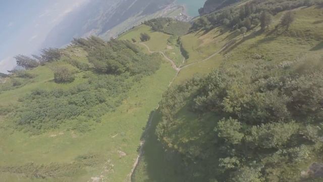 Wingsuit BASE Jumping "The Trench Line" || ViralHog смотреть онлайн