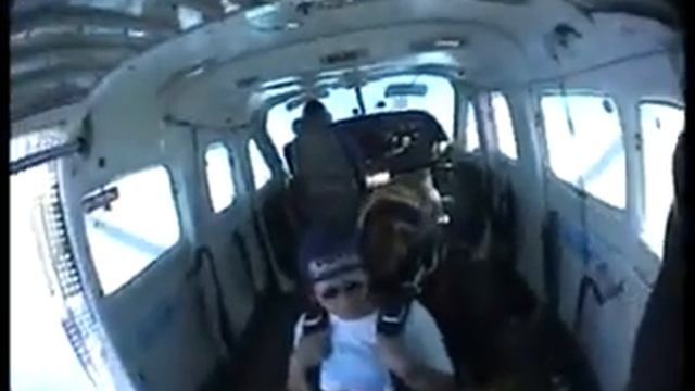 Daniela Tandem Skydiving смотреть онлайн