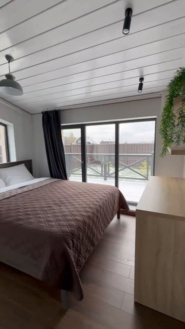 Хочешь такой дом? Пиши «+» в комментариях🏠 #домподключ #барнхаус #обзордома #построитьдом #стройка смотреть онлайн