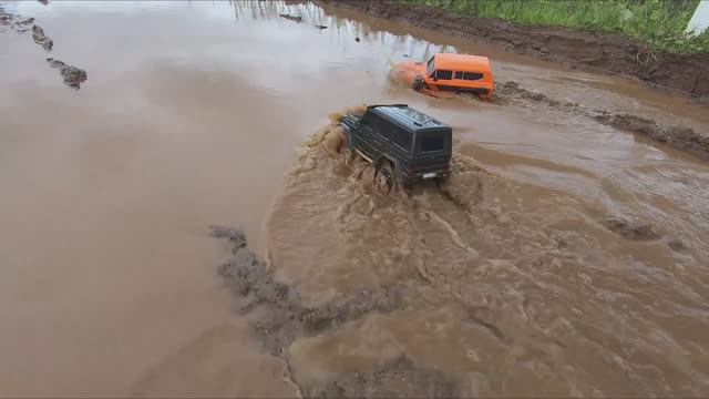 Скоростное трофи на внедорожниках! смотреть онлайн