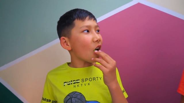 Играем в крестики нолики едой Челлендж | TEEN TEAM смотреть онлайн