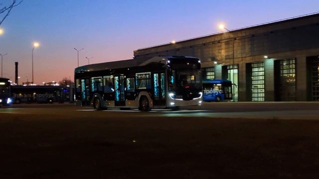 Обкатка новейшего электробуса КАМАЗ-52222 поколения А5 в электробусном парке «Митино», видео 3 смотреть онлайн