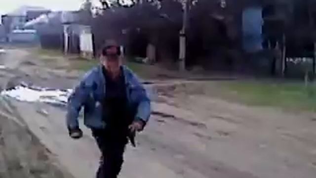 Местный синяк!.MP4 смотреть онлайн