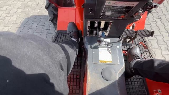 Мінітрактор Kubota L1-325 Hi Speed: відео огляд від Totus Traktor смотреть онлайн