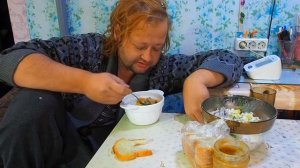 Деревня-ночной жор, кормежка собак, покупка продуктов, Отец начитался комментариев от подписчиков