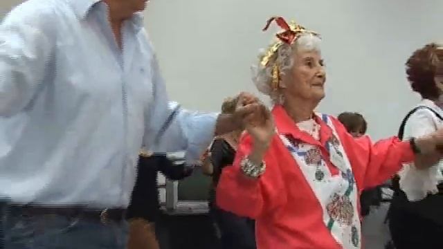 Kitty Cohen, 97 Yrs. Old Still Dancing!!.wmv