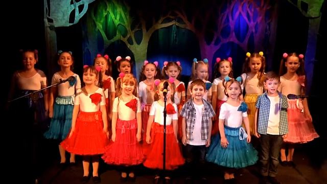 песня "МАМА" - исполняет состав 5 - 7 лет смотреть онлайн