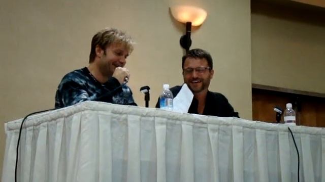 Saboten Con '09 - Vic and Steve Show - Mini Skirt Line смотреть онлайн