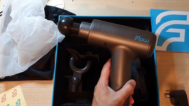 Unboxing Flow Mini Massage Machine & Overview of Features смотреть онлайн