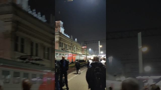 Вечерний вокзал в Краснодаре. смотреть онлайн