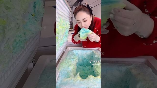сосульки из наледи и снега в морозилке, Мега вкусно! смотреть онлайн