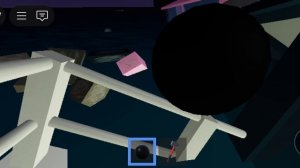 играю в роблокс симулятор плаванья
на корабле