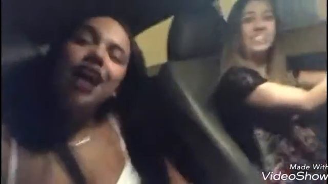 "Chama a loirinha" e a ambulância também... смотреть онлайн