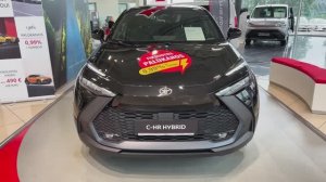 Toyota C-HR 2025 обзор