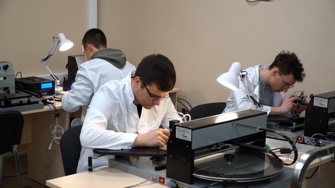 Фильм о факультете радиотехники и электроники ВГТУ смотреть онлайн