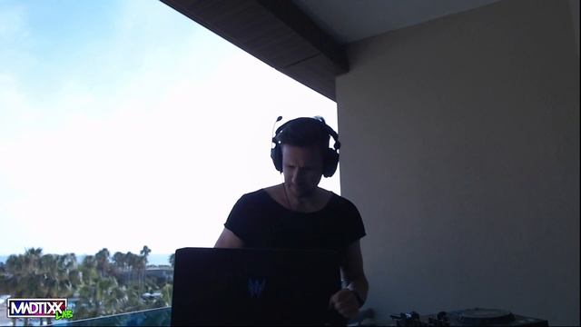 Alles was geht! Kleiner Balkon-Mix in der Türkei! - DJ SV7 #edm #techno #house смотреть онлайн