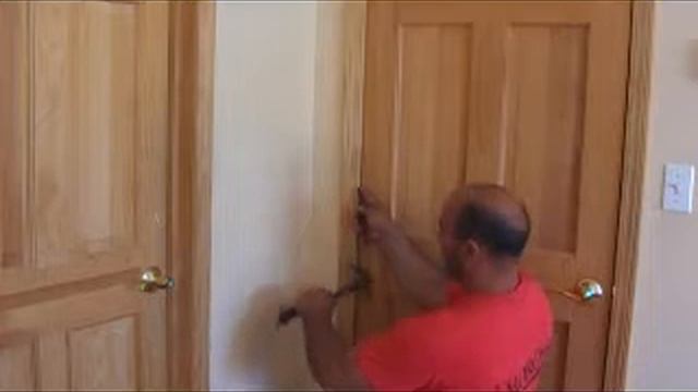 Squeaky door смотреть онлайн