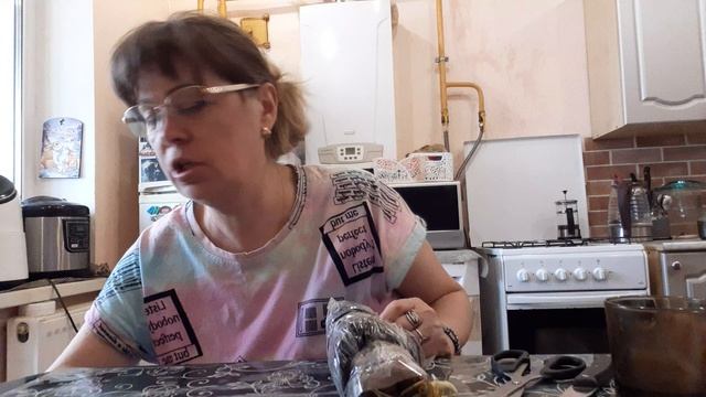 Получила первый заказ Клубники через Озон , Мукбанг и посадка Корней. смотреть онлайн