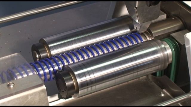 The Sterling Coilmaster III Automatic Plastic Coil Binding System смотреть онлайн