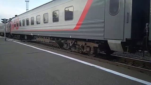 ТЭП70 0049 с поездом Архангельск Карпогоры смотреть онлайн