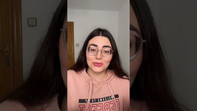 High Myopia Girl With Glasses #glasses #myopia #myopic #myopie #hyperopia #strongglasses #love смотреть онлайн