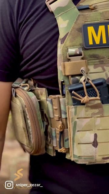 Tactical vest (camouflage) смотреть онлайн
