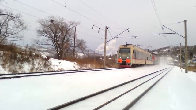Электровозы 2ЭС5К-052 и 2ЭС5К-035 "Ермак". смотреть онлайн