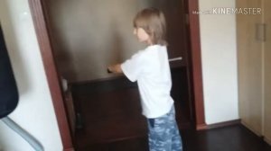 Сражения на необычных световых мечах обучение