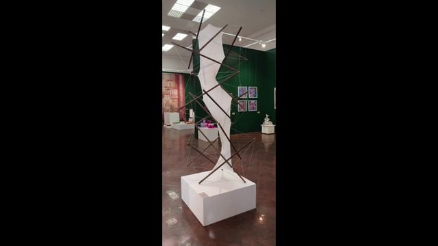 Санкт-Петербург.Выставка картин и других арт-объектов из текстиля. Креатив и позитив прилагаются смотреть онлайн