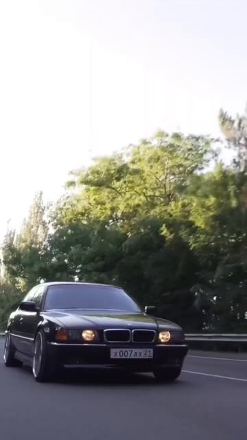 ✌️До какого города доехал бумер? Пишите в комментариях откуда вы #bassecurity #caraudio #bmwe38 смотреть онлайн